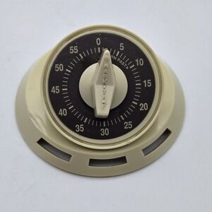 Vintage 1970s Mark Time Kitchen 60 Min Timer Almond Wind-Up Easy Read Dial Retro